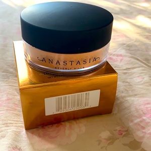 Anastasia | Loose Setting Powder